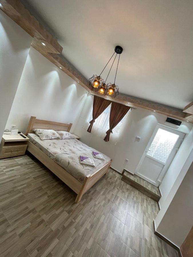 זבליאק Studio Apartment Lalovic מראה חיצוני תמונה